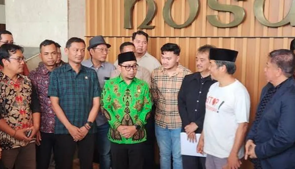 hak angket ijazah