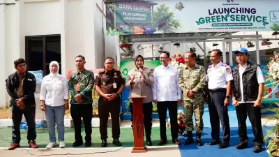 Green Service Polres Bekasi, Bayar SIM dan SKCK Pakai Sampah