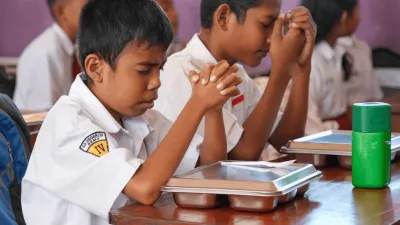 Kaleidoskop MBG: Antara Ambisi Gizi dan Tata Kelola
