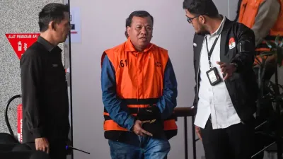 KPK Tetapkan Bupati Kuansing Tersangka, Dugaan Suap Jabatan Libatkan Mobil Rp2,05 Miliar