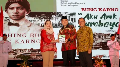 Buku Soekarno Lahir di Surabaya Masuk Sekolah, Ini Dasar Riset Pemkot