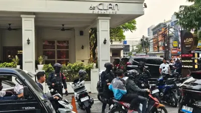 Tiga Pegawai de'Clan Signature Diperiksa usai Penyitaan Rp67,2 Miliar dalam Kasus Korupsi