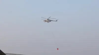 Operasi Water Bombing TPA Jatiwaringin Dihentikan, BNPB Fokus Pembasahan