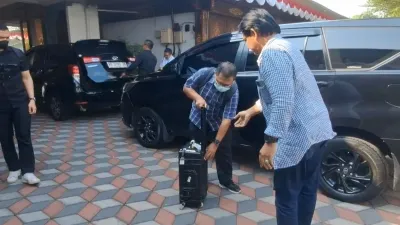 KPK Sita Uang, Perhiasan, dan Dokumen usai Geledah 9 Lokasi Kasus Etik Suryani