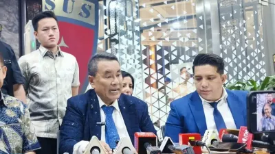 Hotman Paris Mundur dari Kuasa Hukum Febrie, Fokus Berobat ke Singapura