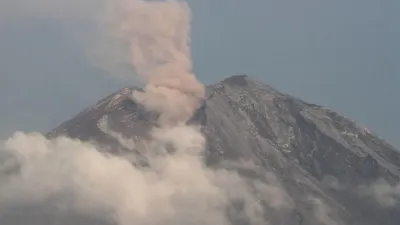 Eksistensi Semeru dan Mitigasi Bencana di Jalur Aliran Lahar