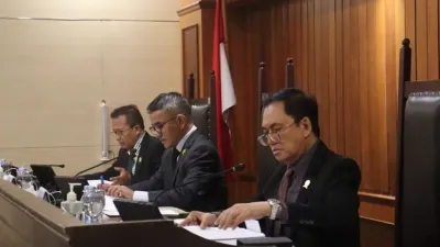 KPPU Putus 97 Pinjol Bersalah, Suku Bunga 0,8 Persen Dipersoalkan
