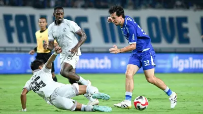 Persib vs Arema Imbang 0-0, Frigeri Jadi Penentu