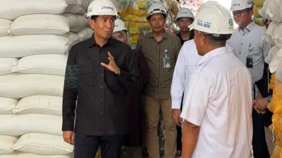 Stok Beras Kolaka Dipastikan Aman, DPR Minta Warga Tak Panic Buying