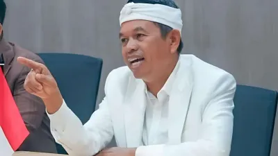 Dedi Mulyadi Bawa Siswi SMKN 2 Garut ke Salon usai Rambut Dipotong