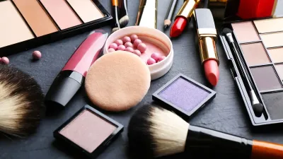 Kosmetik Berbahaya Marak di Marketplace, Ini Ciri yang Harus Diwaspadai