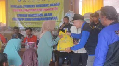 Makna di Balik 350 Paket Bantuan Dhibra untuk Warga Terdampak Bencana