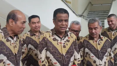 KPK Merajut Peran Gus Alex dan Maktour