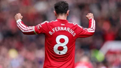 Bruno Fernandes Raih Pemain Terbaik Premier League 2025/2026, Samai Rekor Assist Kevin De Bruyne