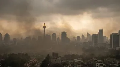 Asap Karhutla Masuk Jakarta, BMKG Imbau Warga Pakai Masker N95