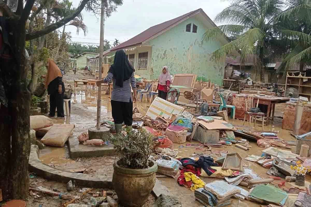 Banjir Sumatera Sistem Pendidikan Pascabencana