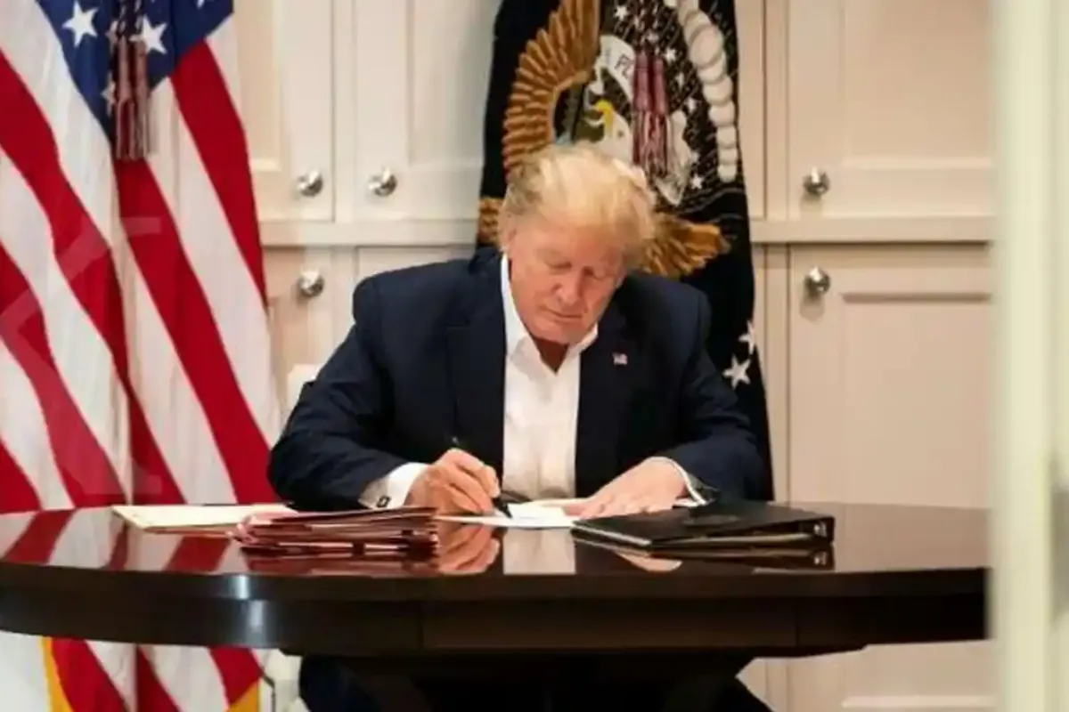 Trump minta bantuan NATO