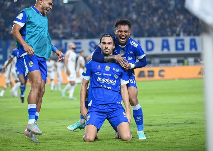 persib vs dewa united