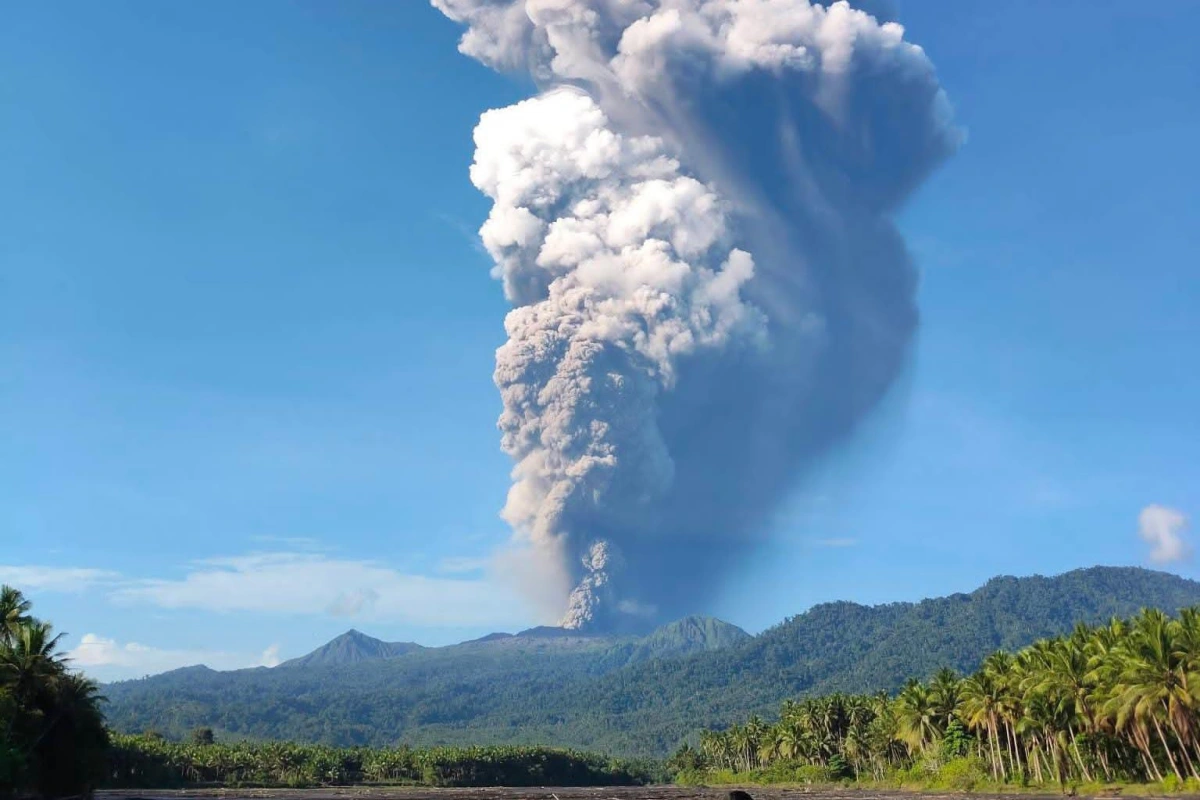 Gunung Dukono