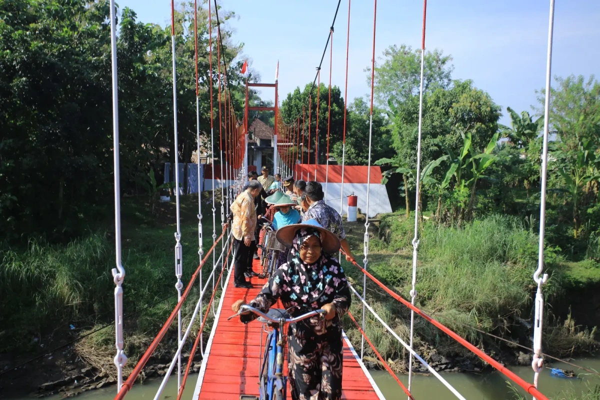 Jembatan Merah Putih Madiun