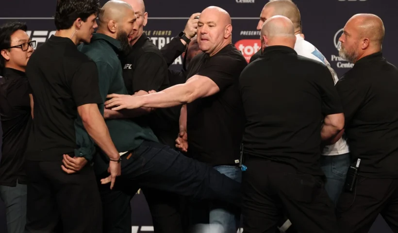 Khamzat Chimaev vs Sean Strickland