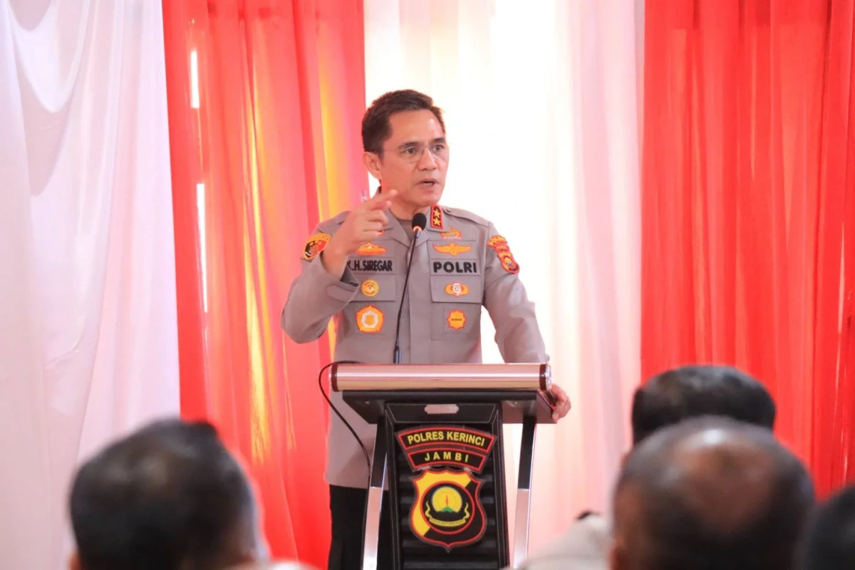 Kapolda Jambi Irjen Pol Krisno H Siregar