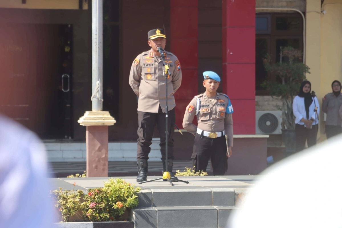 M. Wahyudin Latif
