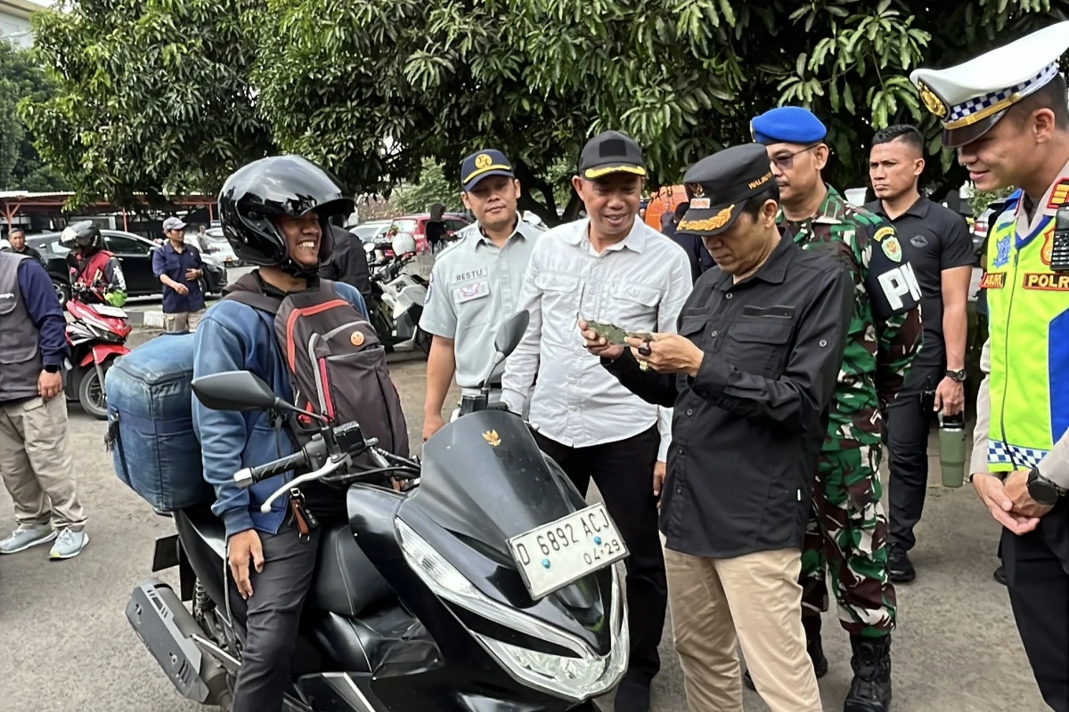 Walikota Cimahi Ngatiyana