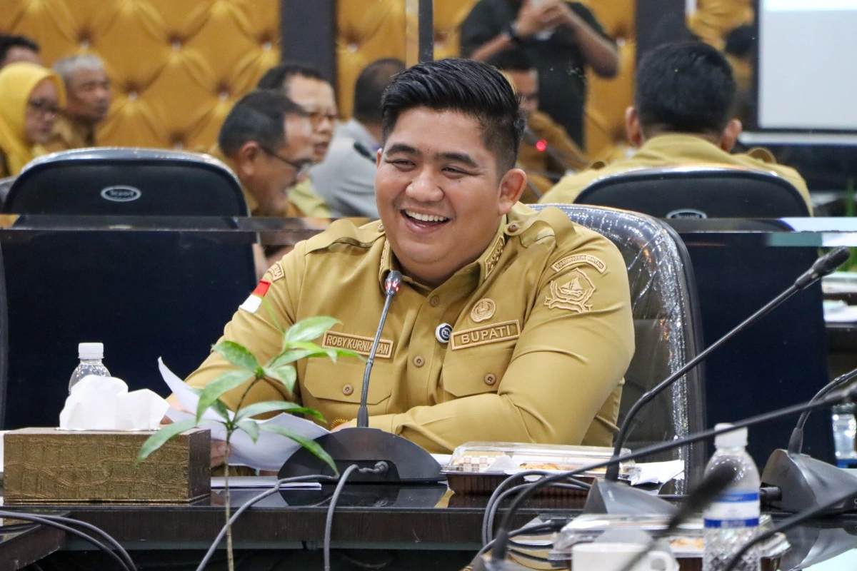 Bupati Bintan Roby Kurniawan