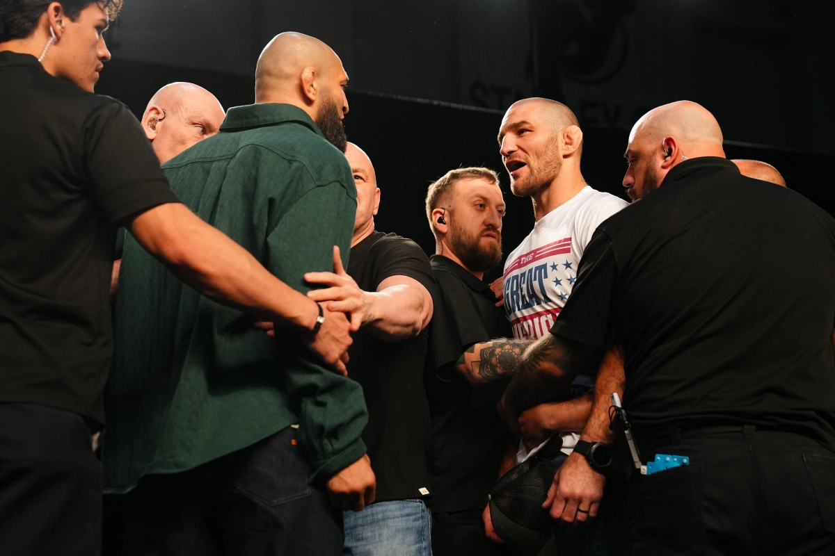 khamzat chimaev vs sean strickland UFC 328