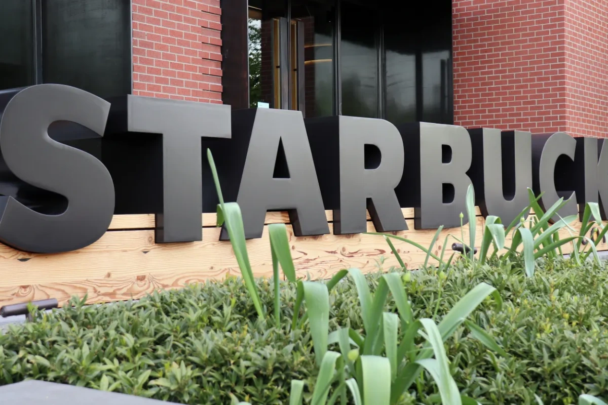PHK starbucks
