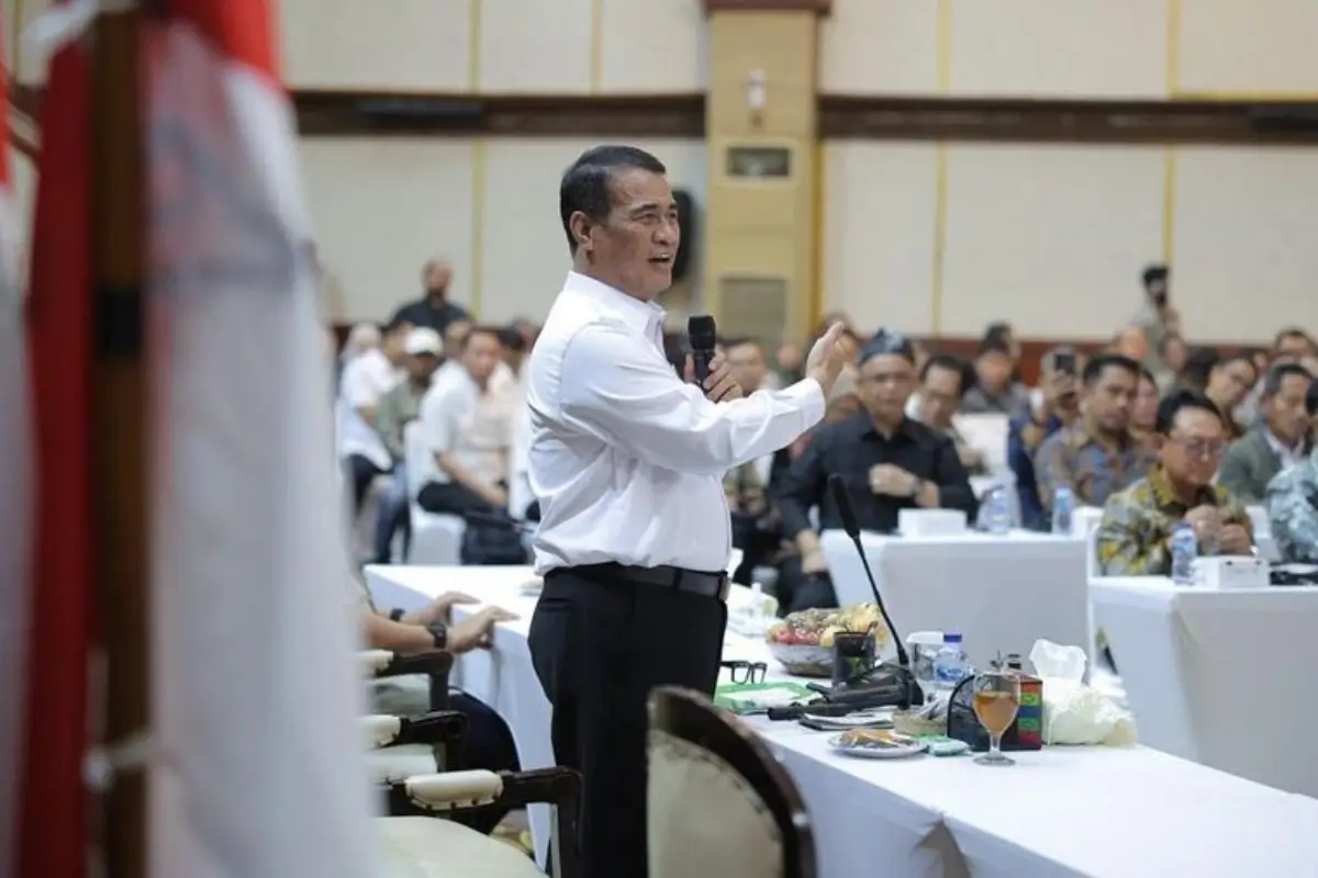 Amran Kritik Harga Sawit