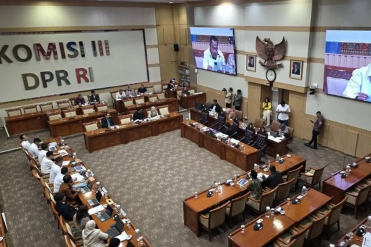 Audiensi DPR Kasus Hanania Travel