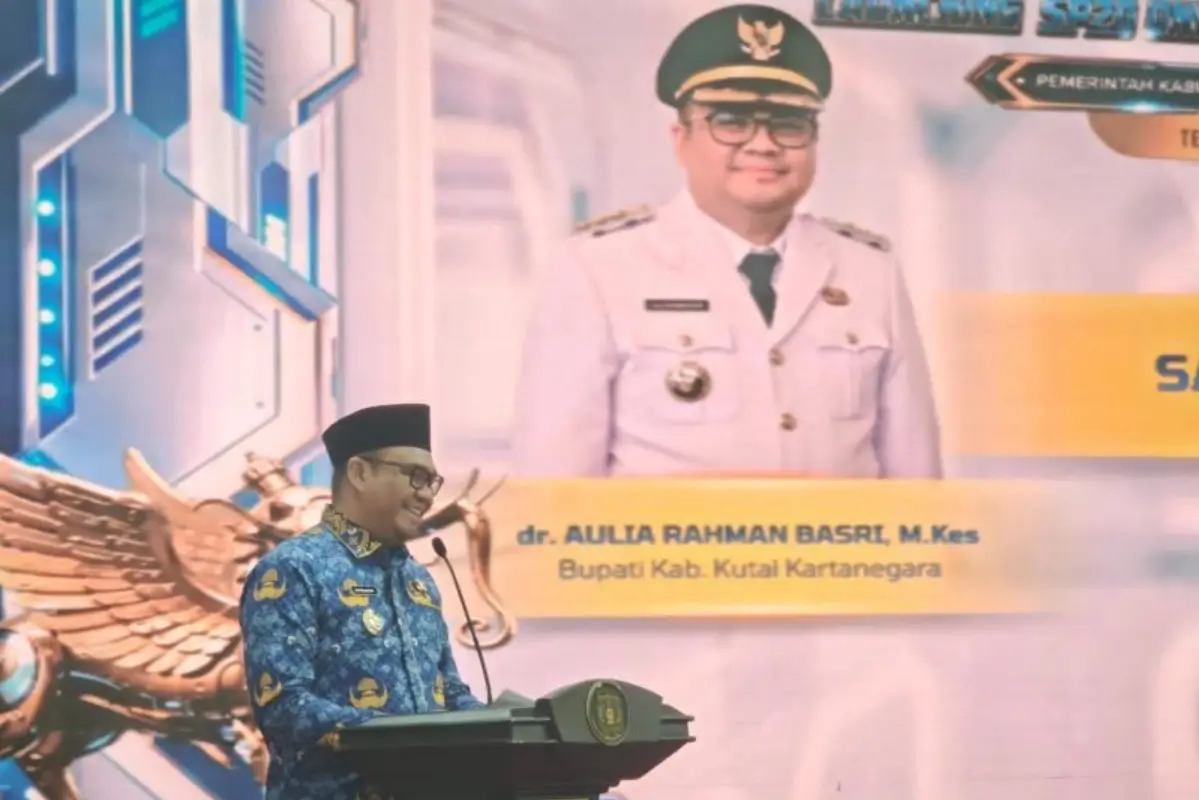 Bupati Kukar Aulia Rahman Basri