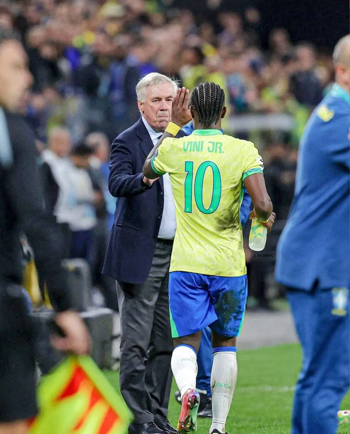 Pelatih Brasil Carlo Ancelotti bersama Vinicius