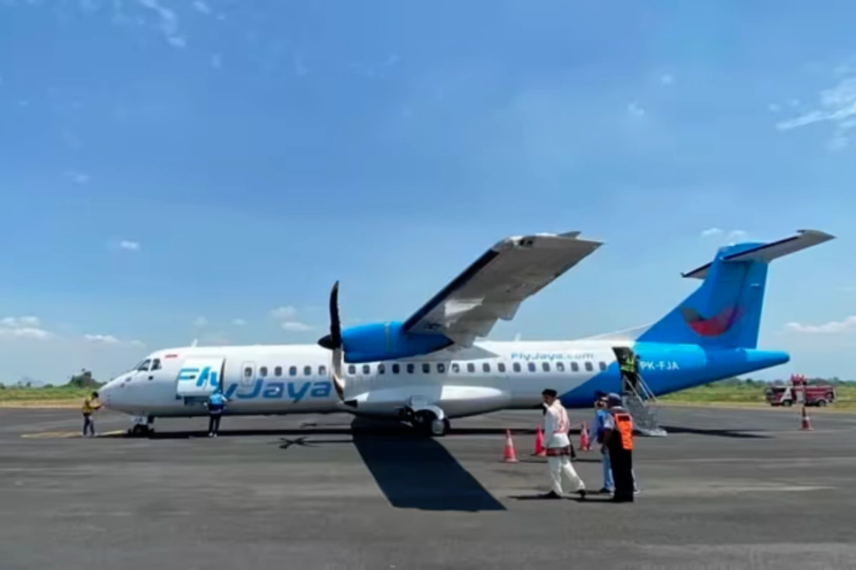 Penerbangan Jember-Surabaya