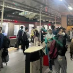 Kebakaran Dekat Stasiun Tanah Abang Ganggu Perjalanan KRL