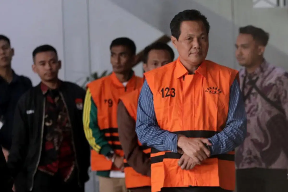 Tersangka Abi Nurwardan, Adi Triadi Bersama Bupati Muara Enim Edison