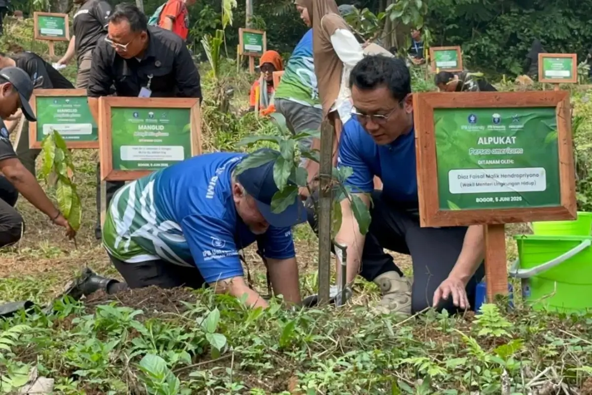 Wakil Menteri Lingkungan Hidup , Diaz Hendropriyono