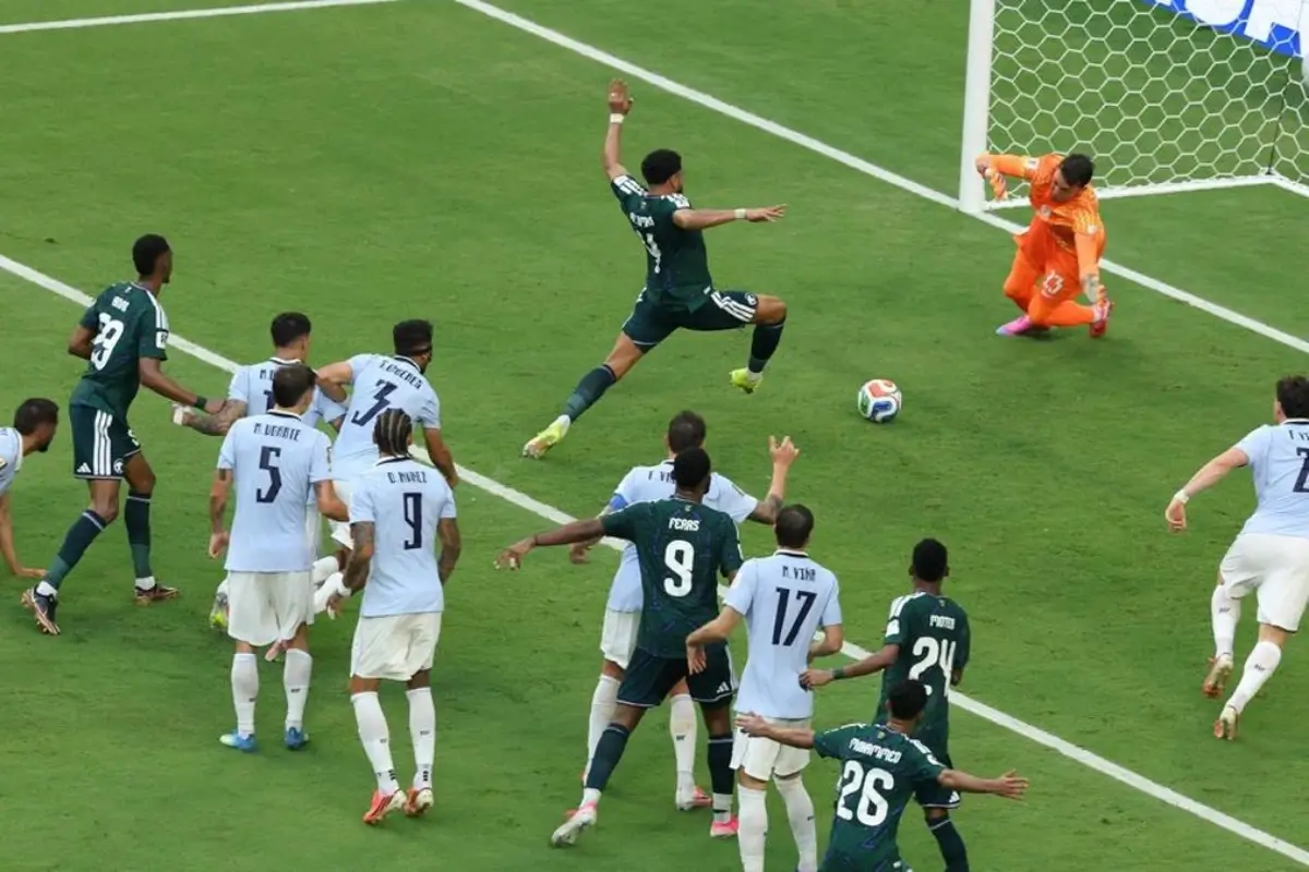 hasil Arab Saudi vs Uruguay