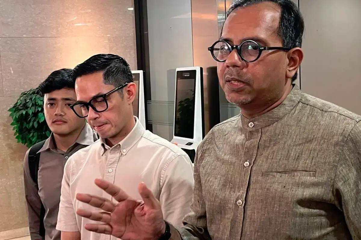 Dude Harlino kembalikan honor DSI