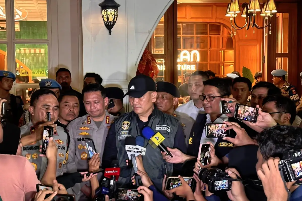 Irjen Totok Suharyanto de'Clan Signature