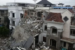 Ledakan Rumah Grand Polonia Medan Rusak 7 Bangunan, Polisi Evakuasi 4 Korban Diduga Masih Terjebak