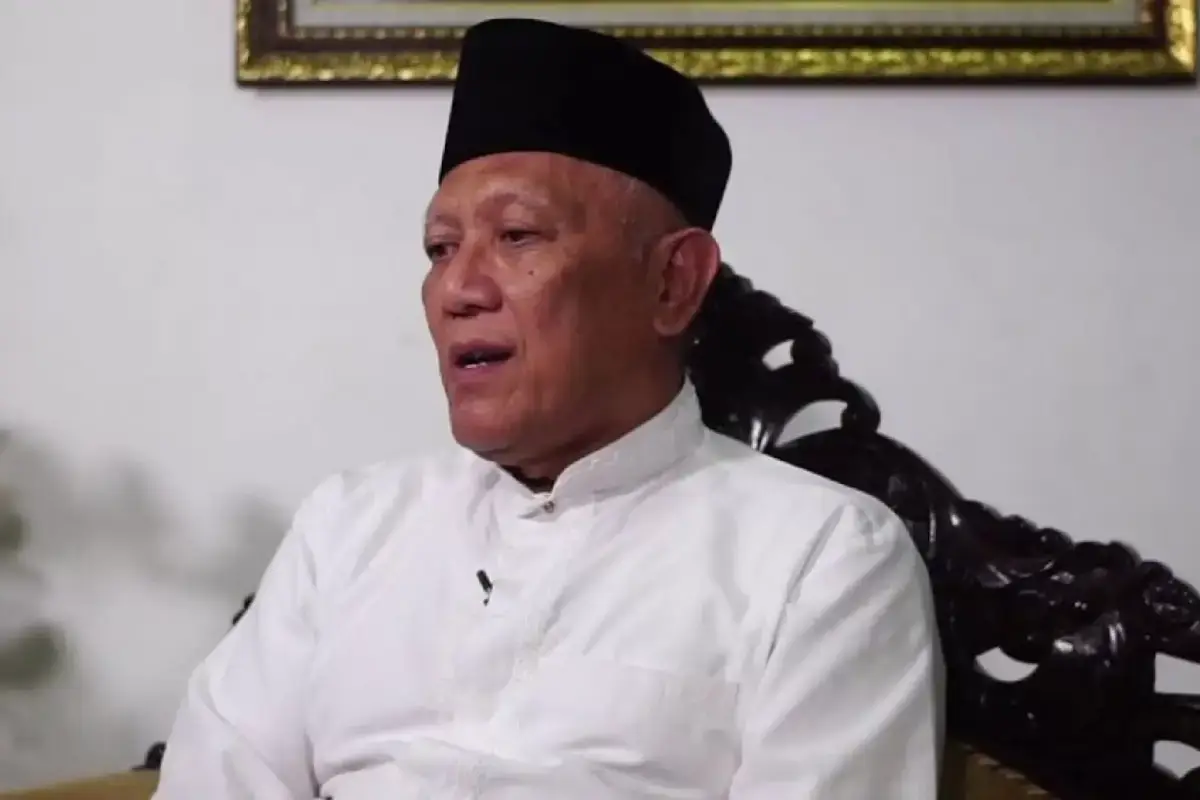 Gus Kikin atau KH Abdul Hakim Mahfudz