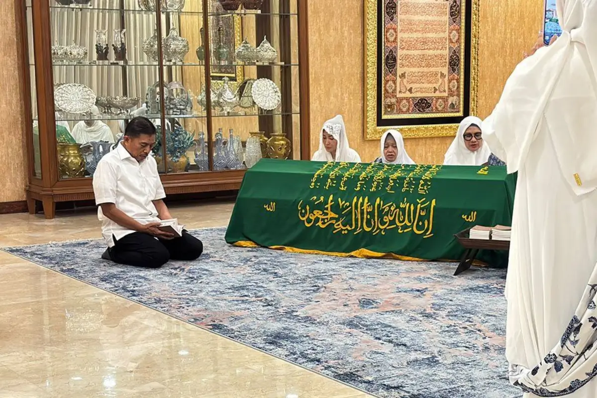 Rachmat Gobel Meninggal