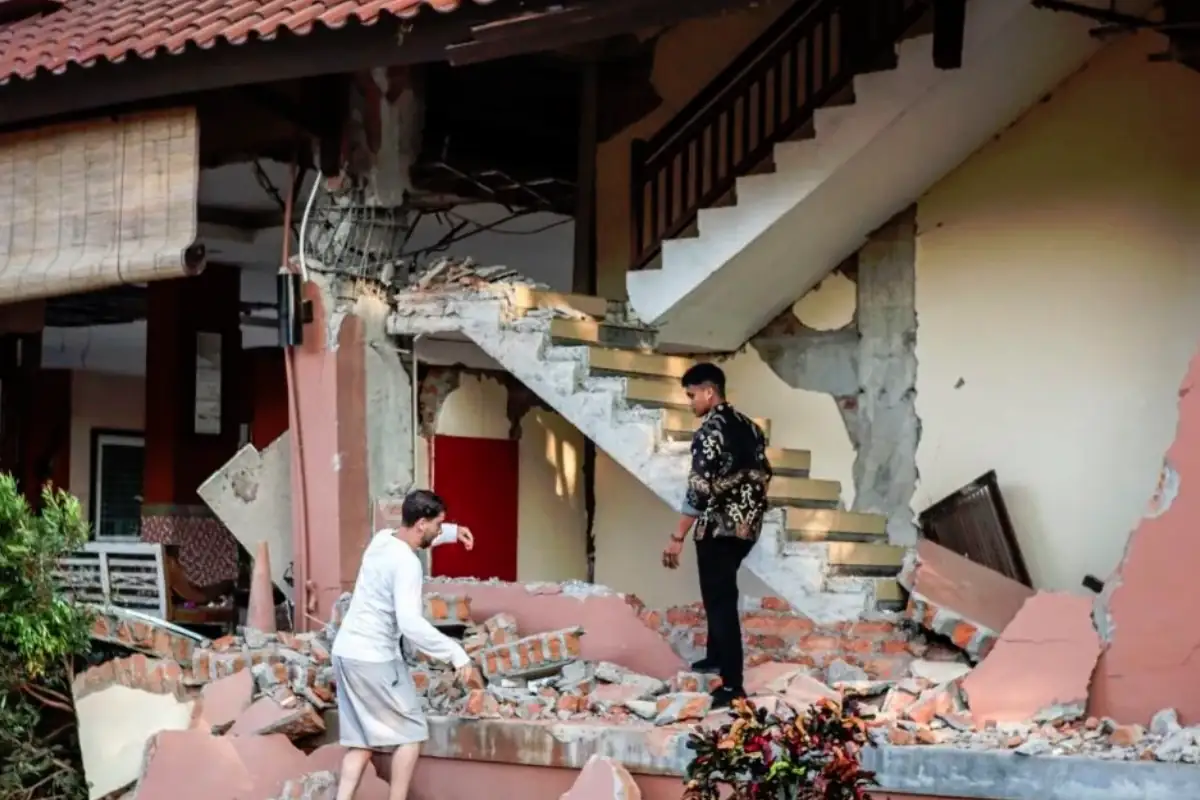 Dampak gempa Mbay M7.7, bahasa kita