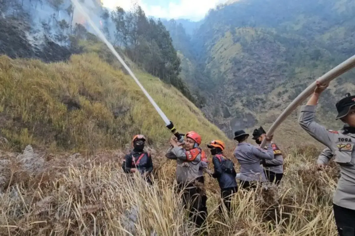 Titik Api Jalur Lingkar Kaldera Tengger
