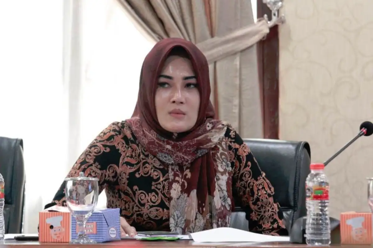 Vinna Ledy Anggraheni, bahasa kita