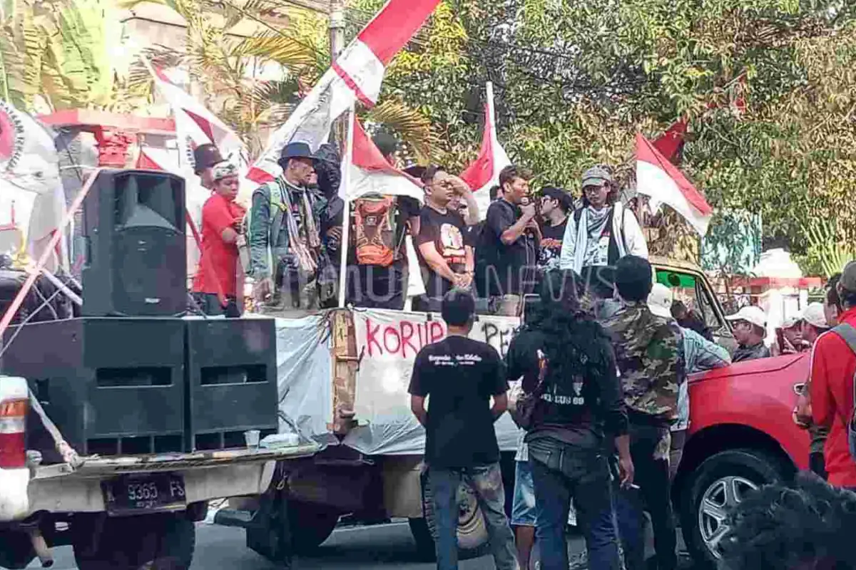 demo AMPB di DPR, bahasa kita