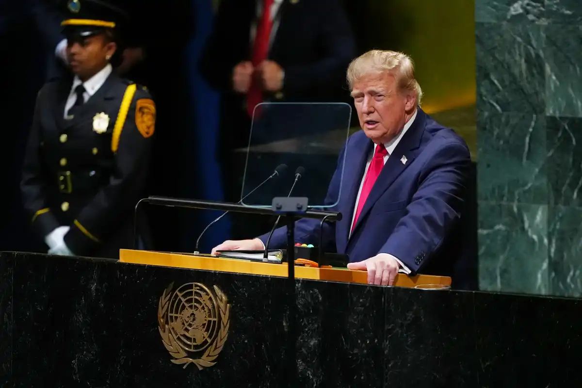 Sanksi ICC Amerika Serikat disiapkan untuk menyasar institusi. Rencana ini muncul setelah Trump menyerukan negara anggota keluar dari ICC.